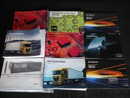 MAN TGX 18.510 4×2 tractor unit / Sleeper ca