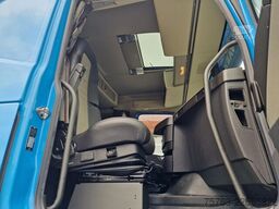 Volvo FH 13.540 6x2*4 - Platform with sidedoors - PTO...