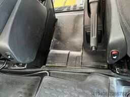 Ford Transit 2.2 / 1 OWNER / SERVICED!