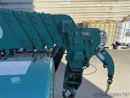 Maeda MC305C Crane