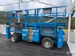 Genie GS-338 4X4 scissor lift