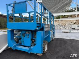Genie GS-338 4X4 scissor lift