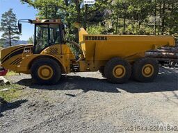 Hydrema 922D dumper with white plates