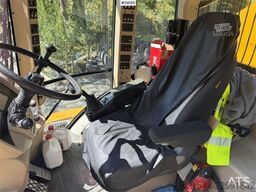 Hydrema 922D dumper with white plates