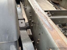 Volvo FL 220 (FULL STEEL SUSP. / 10 BOLTS / 18 TONS /...
