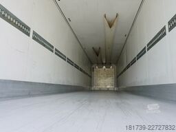 SCHMITZ refrigerator semi-trailer / Carrier