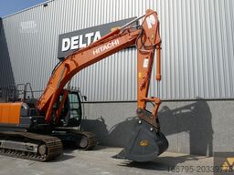 Hitachi ZX210LC-6