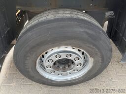 MAN TGX 26.470 Euro 6 Abrollkipper mit Ladekran