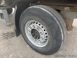 MAN TGX 26.470 Euro 6 Abrollkipper mit Ladekran