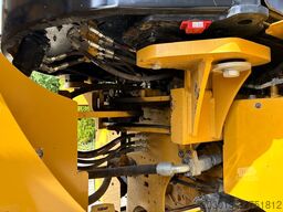 CATERPILLAR 950M Radlader mit Schaufel 2.062 BTH