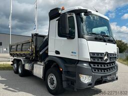 MERCEDES-BENZ Arocs 2545 Kipper/Kran/6x4-4/Lenkachse/128 tkm