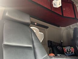 SCANIA R580 V8
