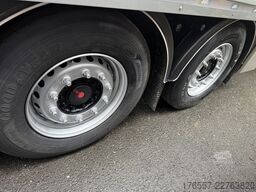Mercedes-Benz Antos 2540 6x2 Kühlkoffer + Kühlanhänger