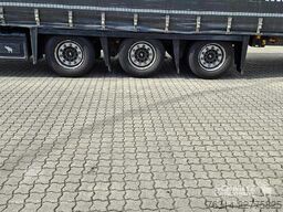 Schmitz Cargobull Curtainsider Mega Getränke