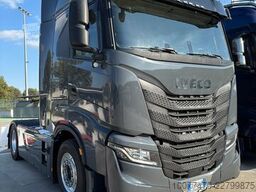 IVECO S-Way 570