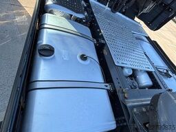 IVECO S-Way 570