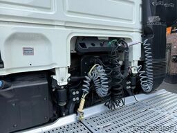 DAF XF 480 6X2 FTP Space Cab Midlift Standairco 476...