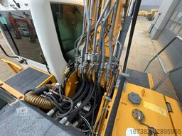 Liebherr R926LC