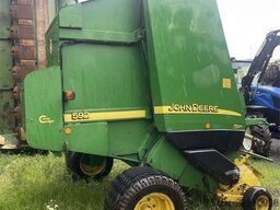 John Deere 582