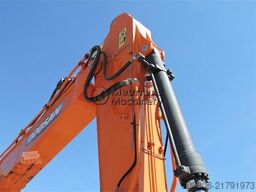 DOOSAN DX225LC