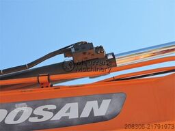 DOOSAN DX225LC