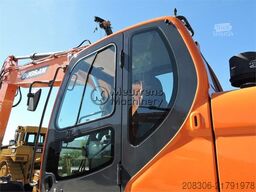 DOOSAN DX225LC