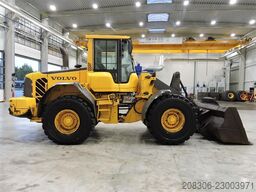 VOLVO L90F