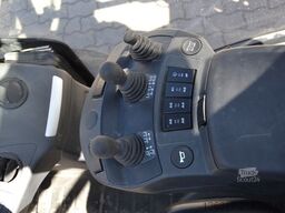 LINDE H30T / hydr. Zinkenvers. / Lastgewichtsanzeige