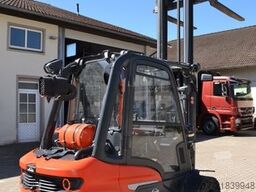 LINDE H30T / hydr. Zinkenvers. / Lastgewichtsanzeige