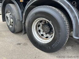 DAF CF 85.360 8x2 (no crane!) - MANUAL GEARBOX ZF -...