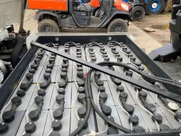 Caterpillar EP30K-PAC