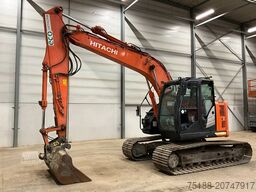 Hitachi ZX 135 US-6