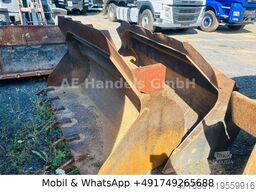 KRAMER 880 Allrad *Schnellwechsler/2xSchaufel/1xGabel