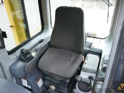 Komatsu D65PX-15EO