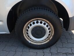 VOLKSWAGEN T5 Transporter Kasten 4Motion / 1 Hand / Nr. 219