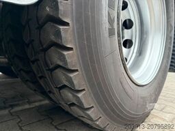 MAN TGS 26.440 Zugmaschine + Atlas Kran 5 Ausschube