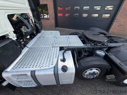 DAF XF 480 8X! 6X2 FTP Space Cab Midlift Standairco...