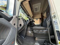 DAF XF 480 8X! 6X2 FTP Space Cab Midlift Standairco...
