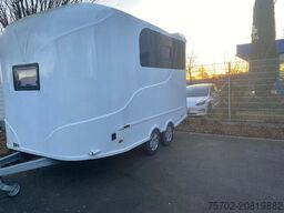  Anka Steinsberger 3-Pferdeanhänger mit Wohnung