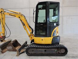 Komatsu PC26
