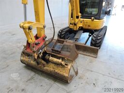 Komatsu PC26