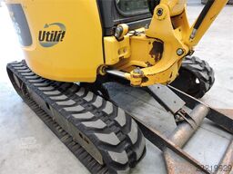 Komatsu PC26