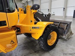 Volvo L30G + Fork