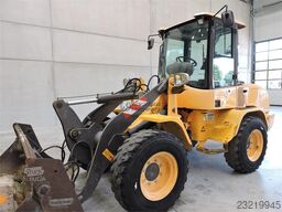 Volvo L30G