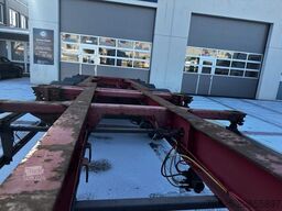 M+V 3Achs Multi Chassis20+30+40+45 MB Lift