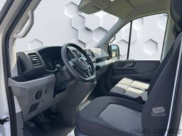 VW Crafter Kasten mittellang Hochdach FWD 35 2.0TDi 103kW AHZV PDC Sortimo Einbau