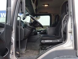 Mercedes-Benz Actros 2133 L Trekker + Hiab Kraan met City Tra...
