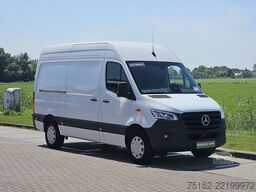 MERCEDES-BENZ SPRINTER 317 L2H2 LED Mbux10 AC!