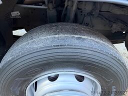 Mercedes-Benz Atego 1530 / Carrier Supra 550 / Dhollandia Laa...