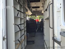 MERCEDES-BENZ 814 D Vario 7-Sitzer Kastenwagen AHK Klima